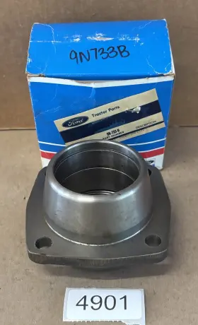 9n733b New Holland Pto Shaft Housing Cover Fits 24 Models Of Tractor Oem Nos 9n733b New Holland Pto Shaft Housing Cover Fits 24 Models Of Tractor Oem Nos