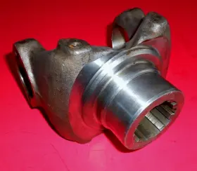6-4-7011 Rockwell #6-4-7011 Nos 1700 / 1710 Series End Yoke Spicer #