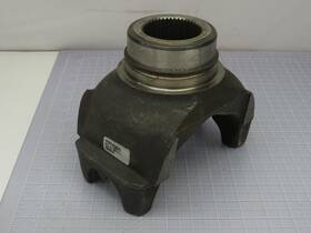 Spicer M199712190029 6.3-4-381-1 Half Round Yoke T175758