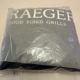 Bac470 Traeger New Full-length Grill Cover - Fits 22 Series Never Opened Sealed Bac470 Traeger New Full-length Grill Cover - Fits 22 Series Never Opened Sealed