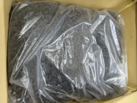 607039732 Yazaki 15405686 Lot Of 16000 Terminal Sleeve Wire Seal 1w 6.3 Blk T268 607039732 Yazaki 15405686 Lot Of 16000 Terminal Sleeve Wire Seal 1w 6.3 Blk T268