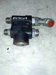 Case/case I.h. Valve 84194708 Used. Price: $317.40.