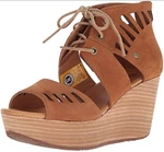 Cat-caterpillar Footwear Women's Alma Wedge Sandal, Dogwood, 11 Us New. Price: $34.98.