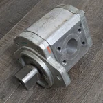 Caterpillar 136-3965 Hydraulic Pump Parts Only 1363965 Oem 988G 854G Loader For. Price: $139.00.