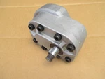 Hydraulic Steering Pump For Part 391353R92 527397R91 527397R92 527397R93 New. Price: $221.00.