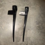 John Deere H142315 Left Side, Poly Pickup Reel Finger Qty New. Price: $25.00.